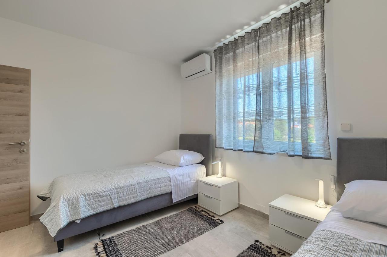 Apartments Medulin 2217 Esterno foto